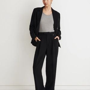Madewell - The Rosedale High-Rise Straight Pant in Crepe